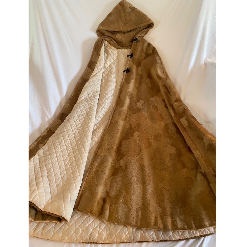 1970’s Faux Camel Cape